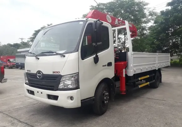 Xe Cẩu 5 Tấn Nâng Được Bao Nhiêu Kg: Thực Tế Tải Trọng Ở Tầm Xa Tối Đa