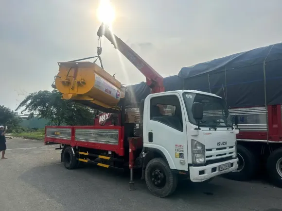 Xe Cẩu 5 Tấn Nâng Được Bao Nhiêu Kg: Thực Tế Tải Trọng Ở Tầm Xa Tối Đa